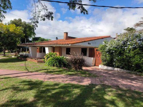 #1481 - Casa para Temporada en Atlántida - UY-CA