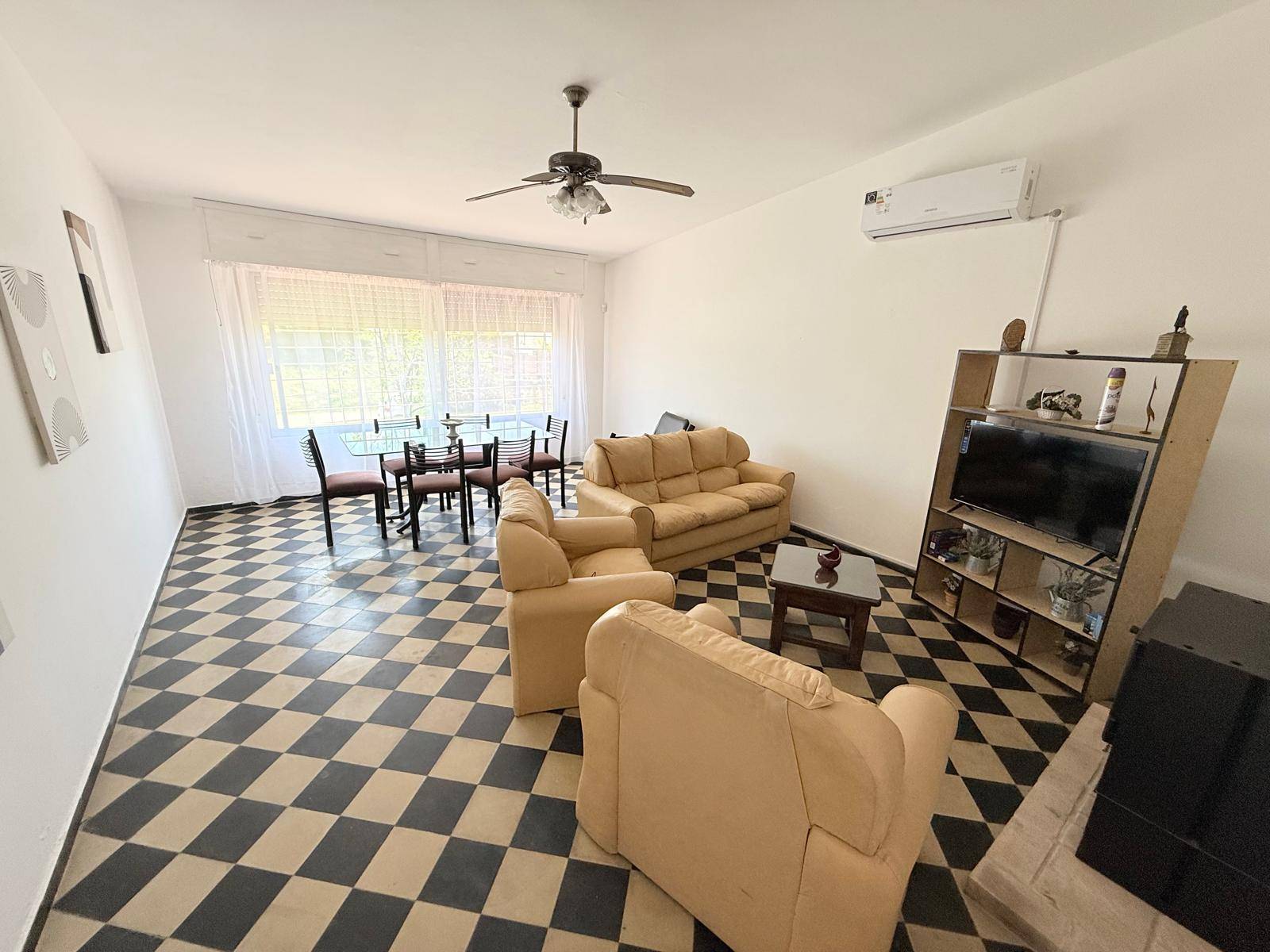 #1504 - Casa para Alquiler en Parque del Plata - UY-CA