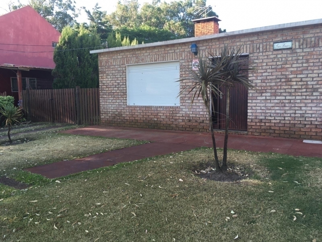 #489 - Casa para Temporada en Atlántida - UY-CA