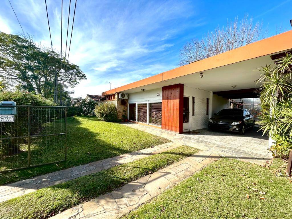#955 - Casa para Venta en Parque del Plata - UY-CA