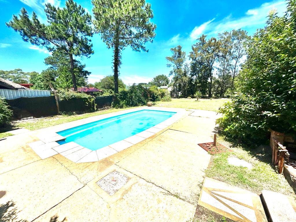 #1071 - Casa para Temporada en Atlántida - UY-CA