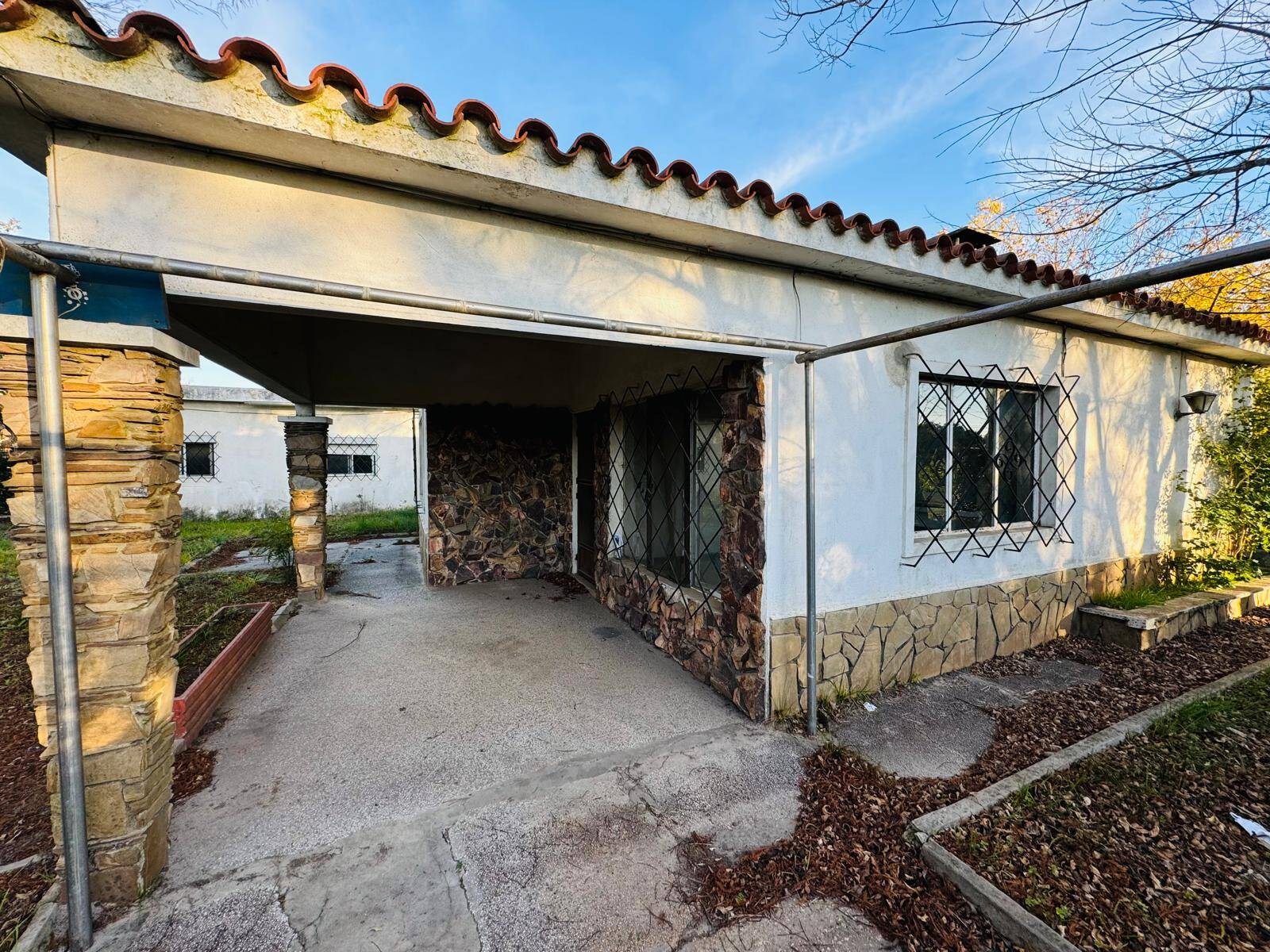 #1795 - Casa para Venta en Parque del Plata - UY-CA