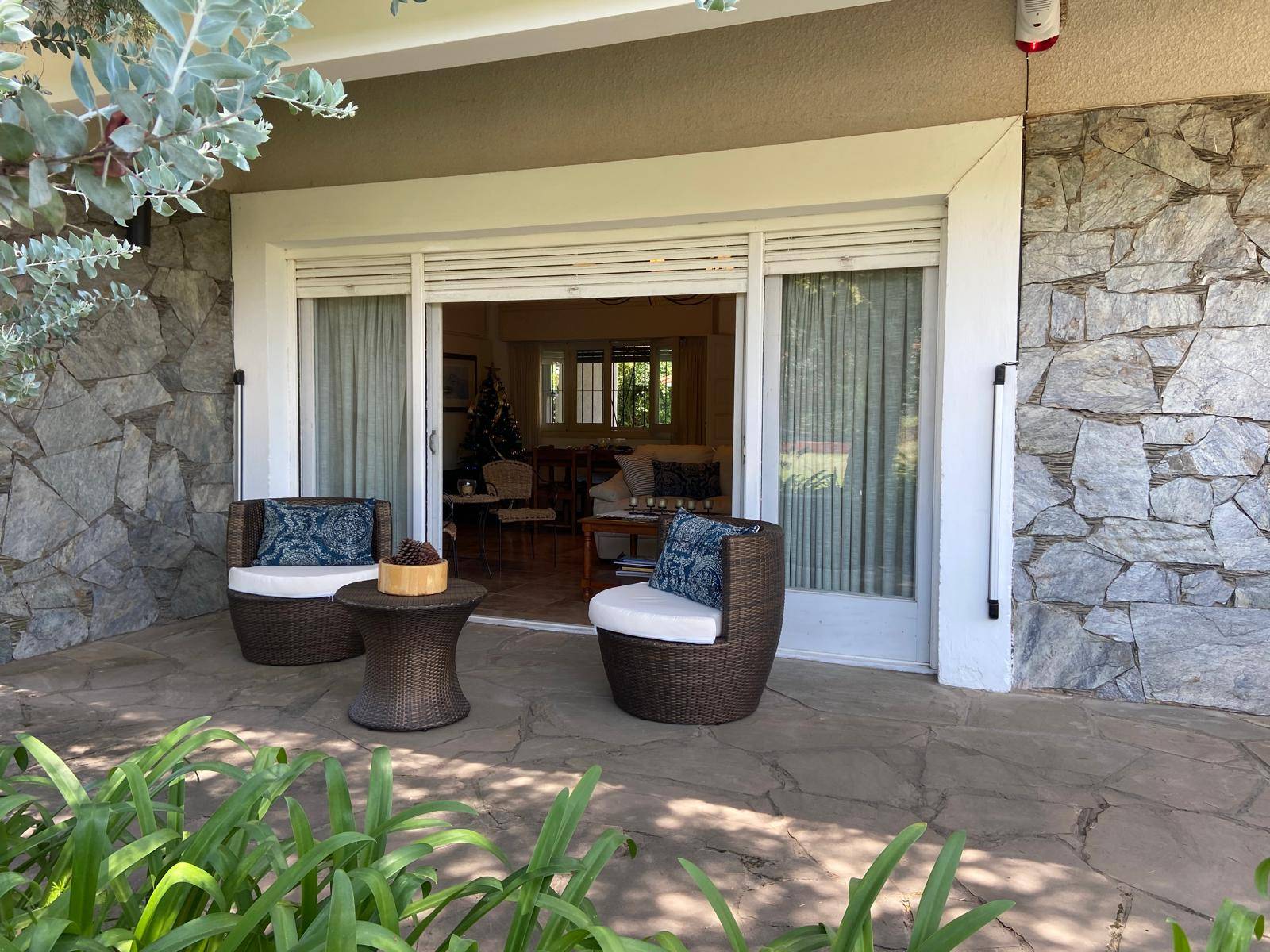 #1468 - Casa para Temporada en Las Toscas - UY-CA