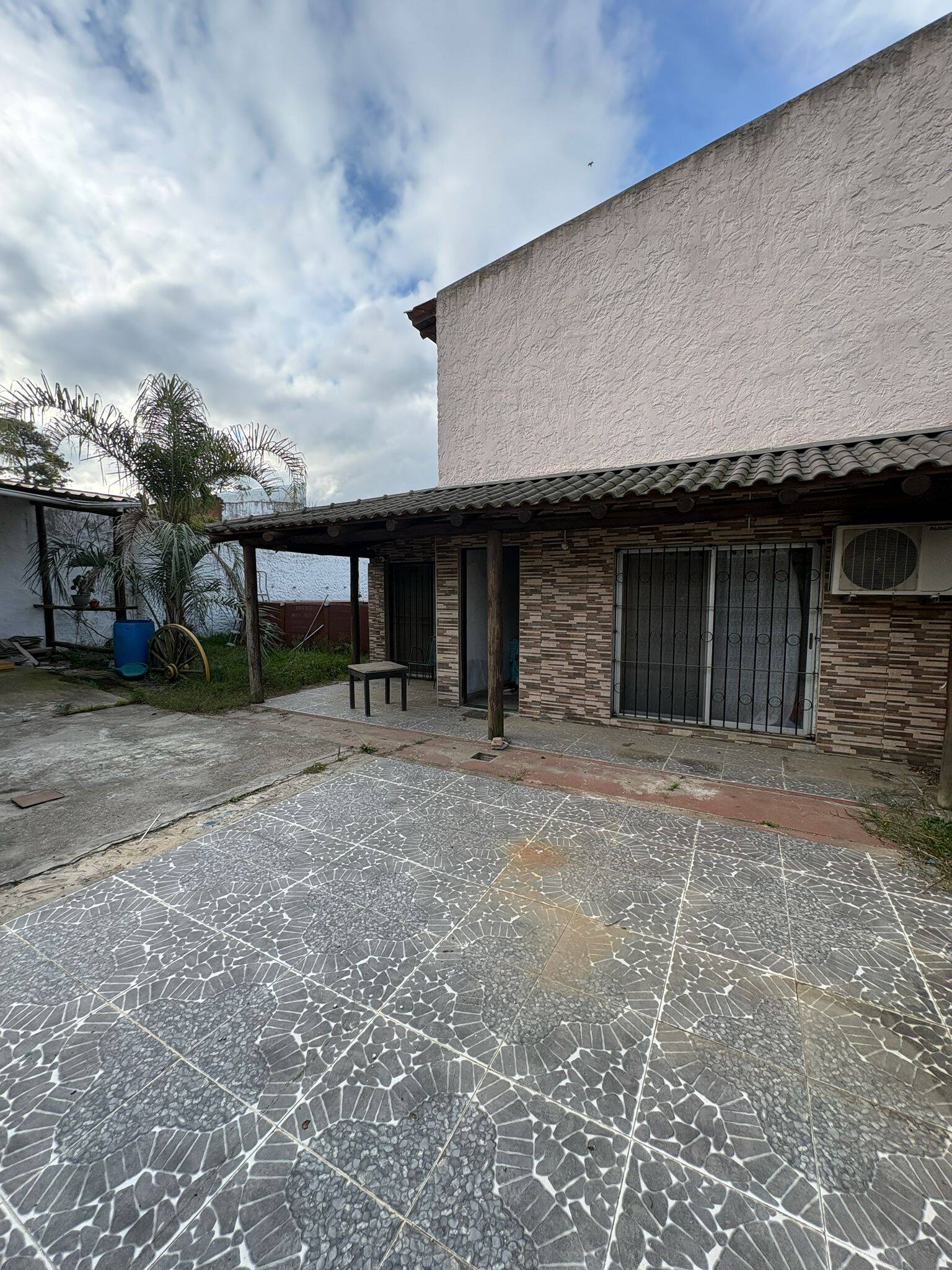 #1560 - Casa para Venta en Parque del Plata - UY-CA